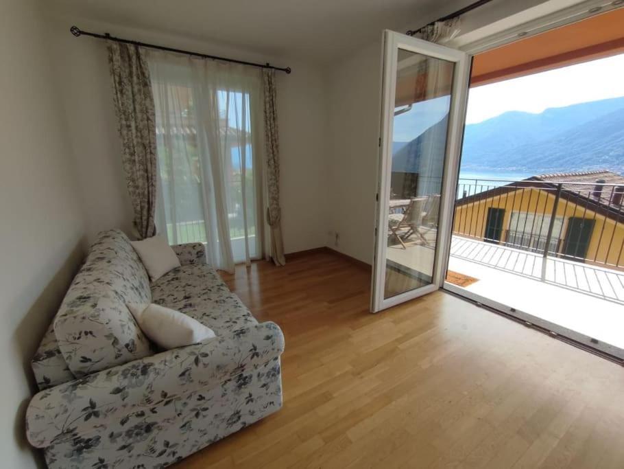 Vista Lago Panoramica Colonno Zewnętrze zdjęcie